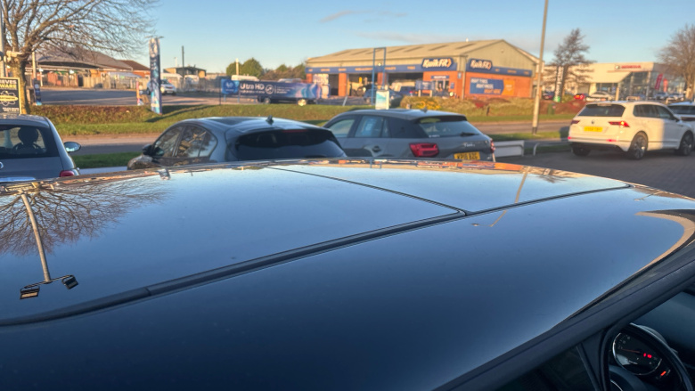 MINI Hatchback 2.0 Cooper S Sport II 3dr Auto Petrol Hatchback